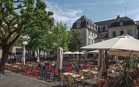 Grand T2 Vieux Tours Immeuble Historique